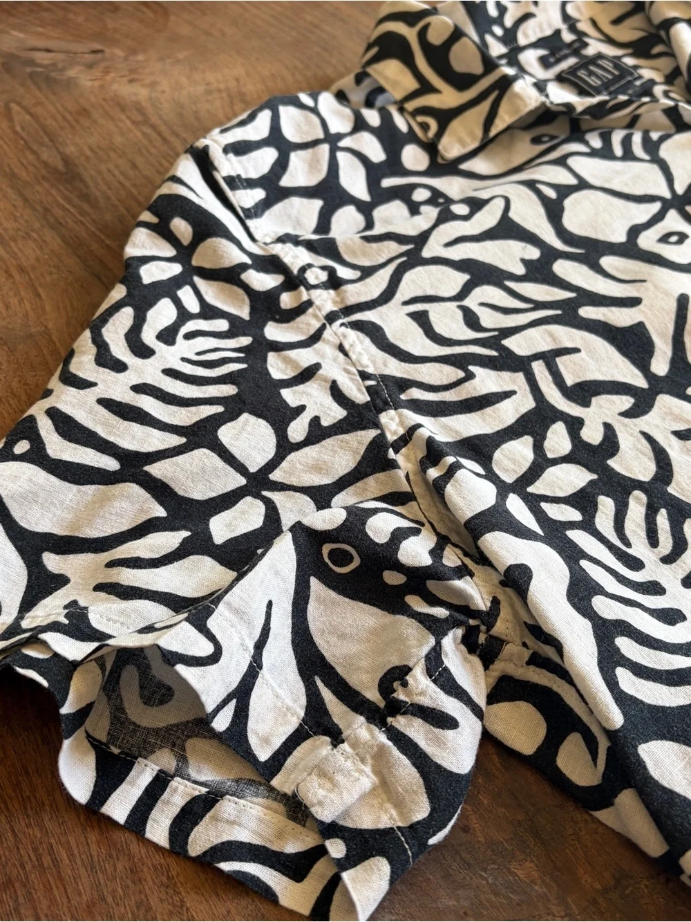 GAP Black & White Patterned Linen collared Shirt XL - Men's